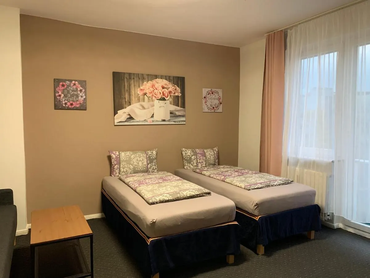 Rising Berlin Daire Almanya